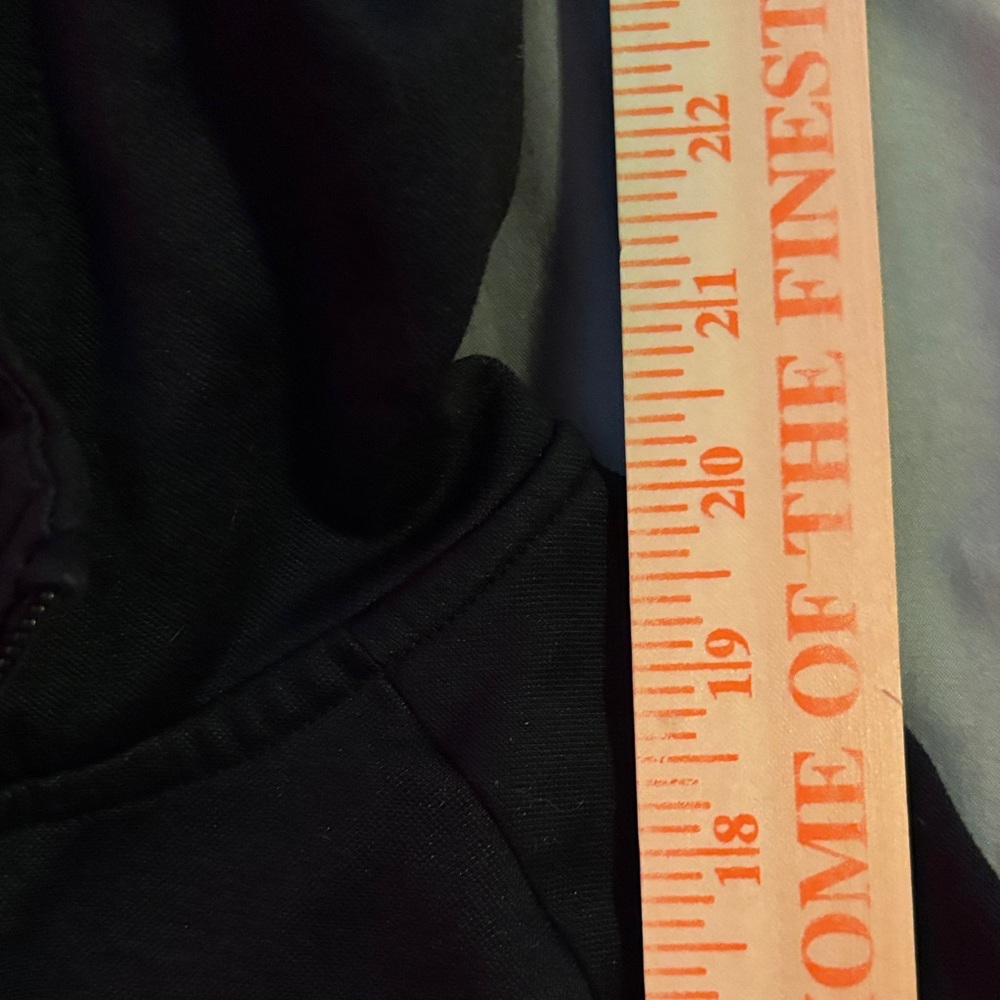 Boys Nike jacket with white Nike written on it in size XL - Picture 4 of 7